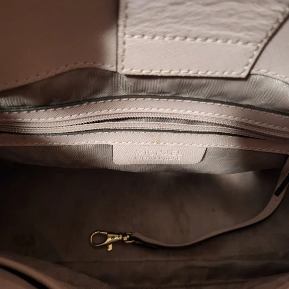 Michael kors purse pink - Picture 4 of 8